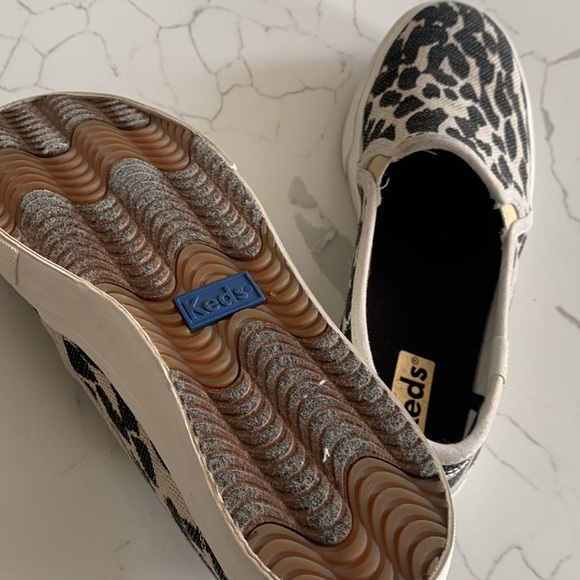 Meds leopard print sneakers size 6 - Picture 8 of 8